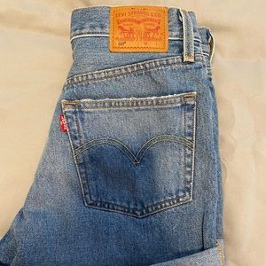 Levi high-waisted Jean shorts